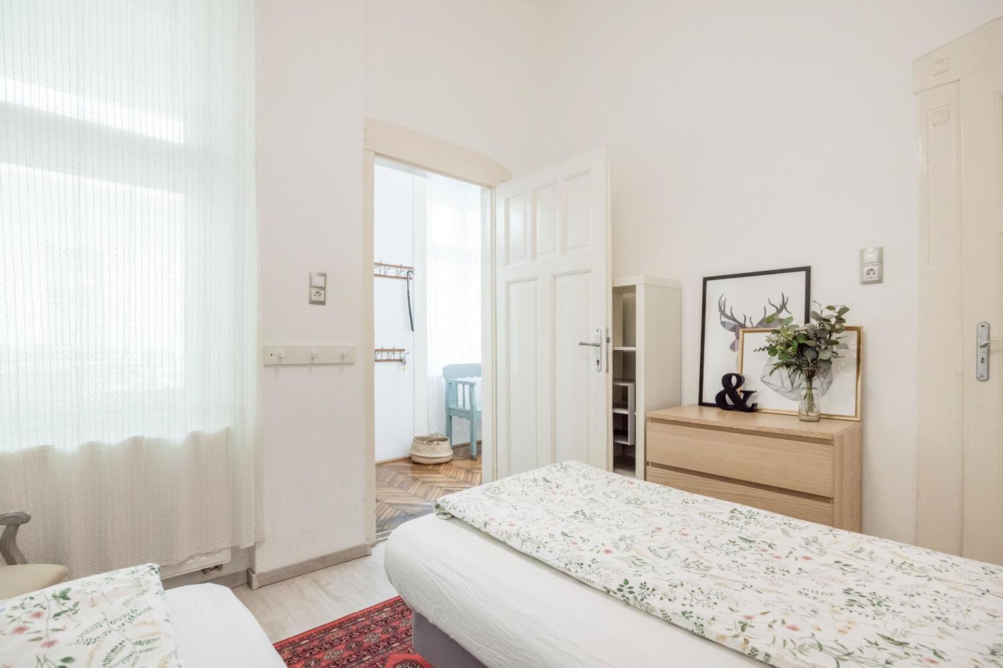 Charming And Unique Apartment With Balcony By The Great Synagogue Budapest Exterior photo